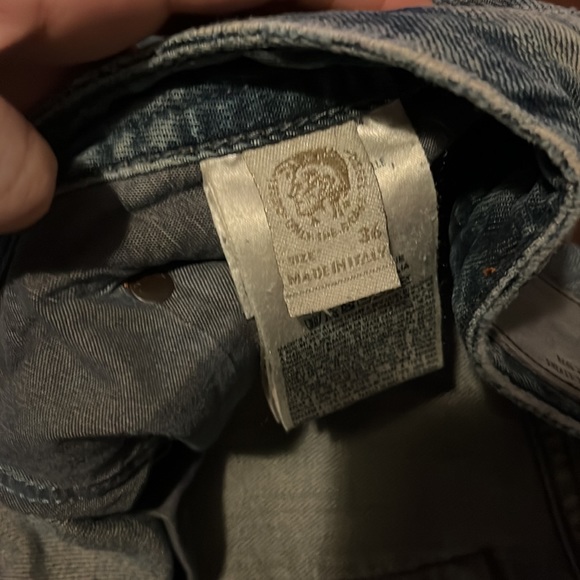 Bought brand new 2017 wore few times partner lost alot of weight - Picture 2 of 3